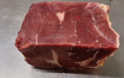 Doos Rundvlees zonder bot 20Kg in blokjes van ca. 1kg